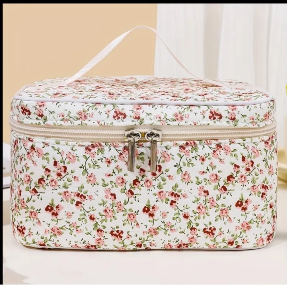 NIP Floral Cosmetic Bag with Pink Handle - Picture 3 of 8